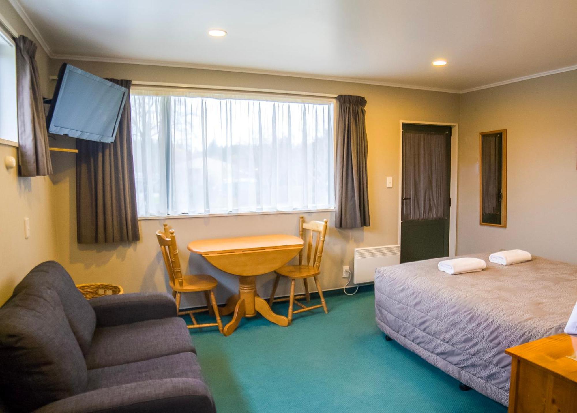 Te Anau Lakeview Holiday Park & Motels Exterior foto