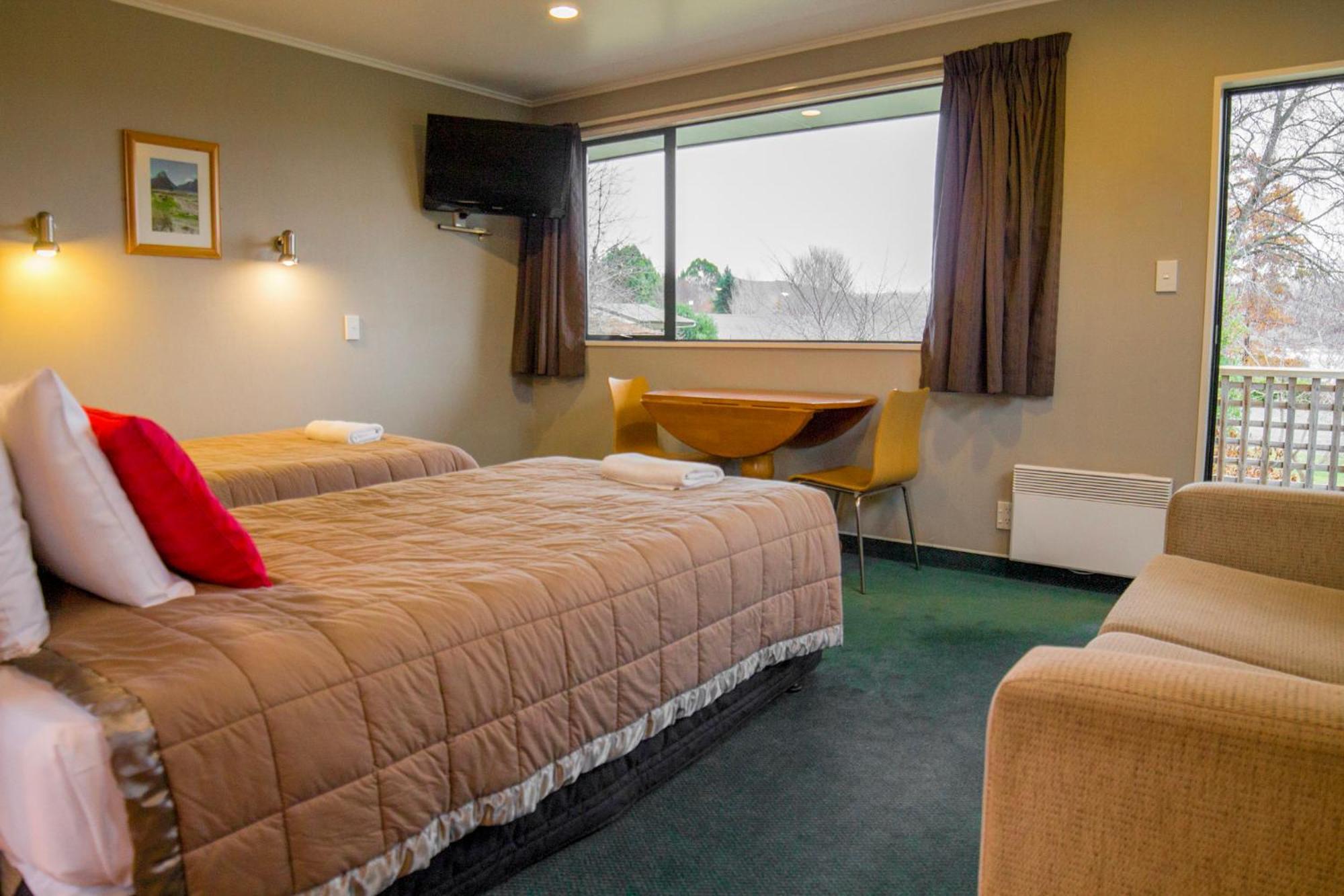 Te Anau Lakeview Holiday Park & Motels Exterior foto